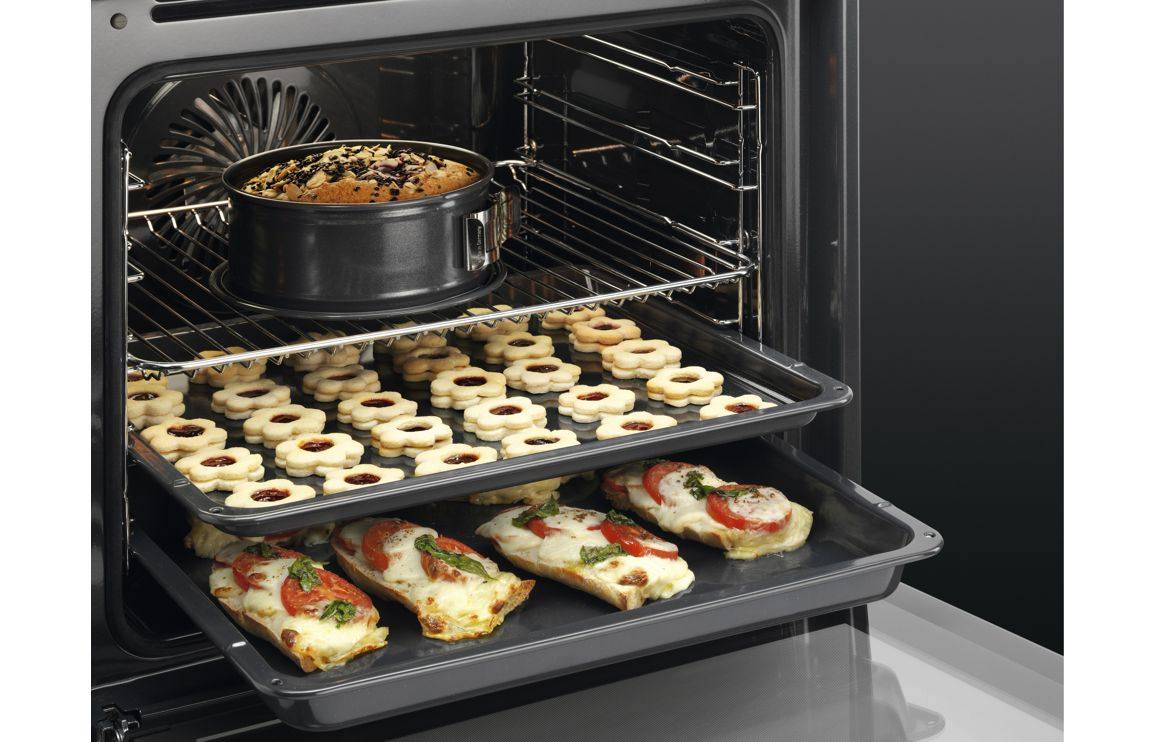 AEG BPK355061M Single Pyrolytic Oven w/Steam - St/Steel