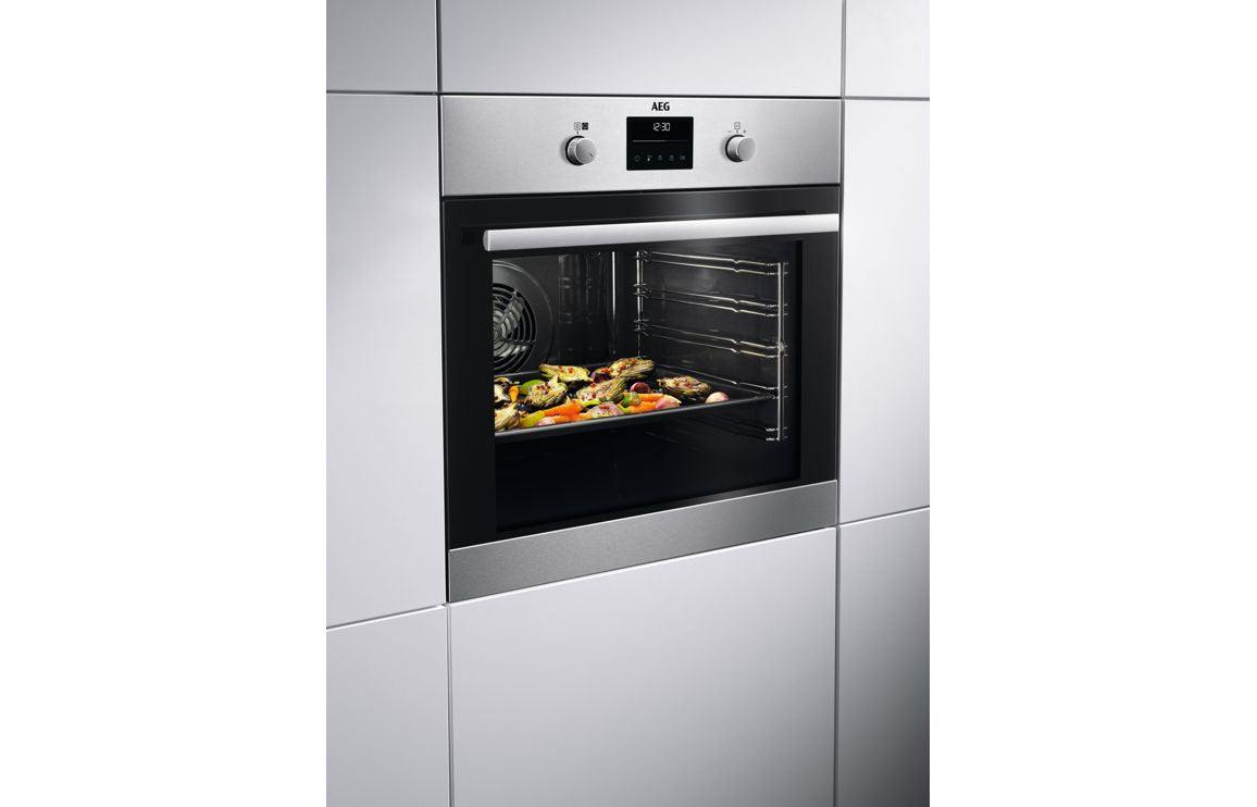 AEG BPK355061M Single Pyrolytic Oven w/Steam - St/Steel