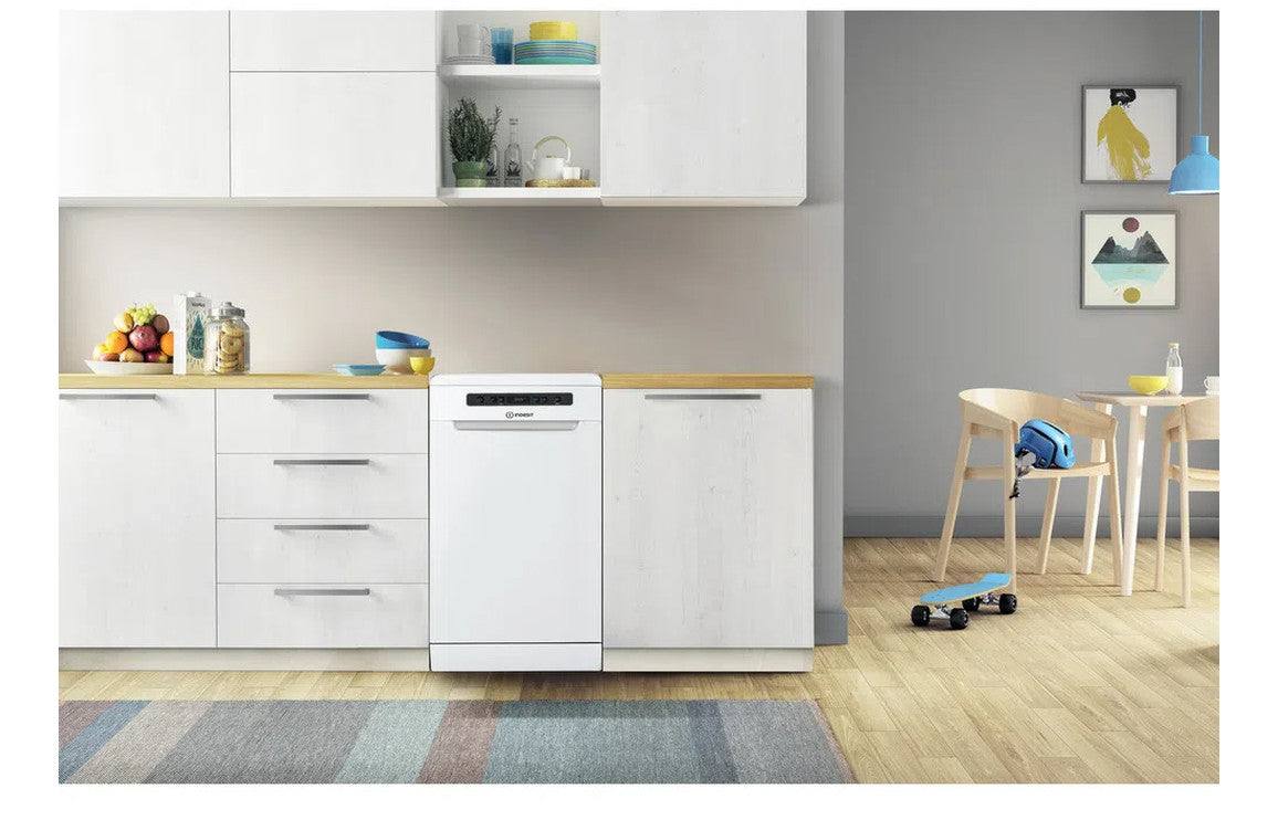 Indesit DSFO 3T224 Z UK N F/S Slimline 10 Place Dishwasher - White