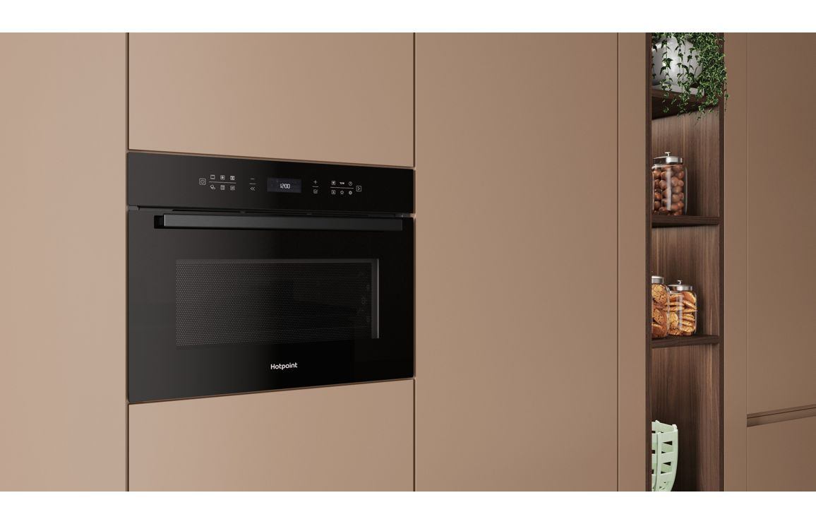 Hotpoint HCW6O7HTSBUK B/I 950W Combination Microwave - Black