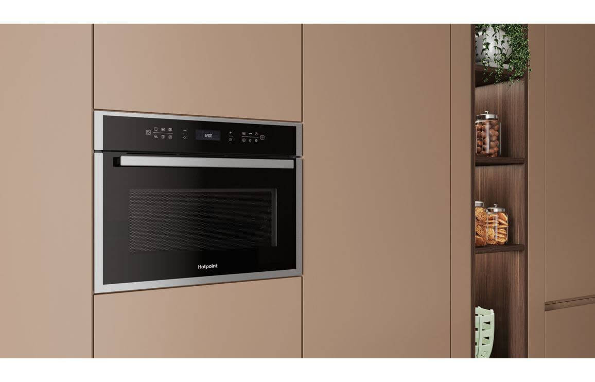 Hotpoint HCW6O7HTSXUK B/I 950W Combination Microwave - St/Steel