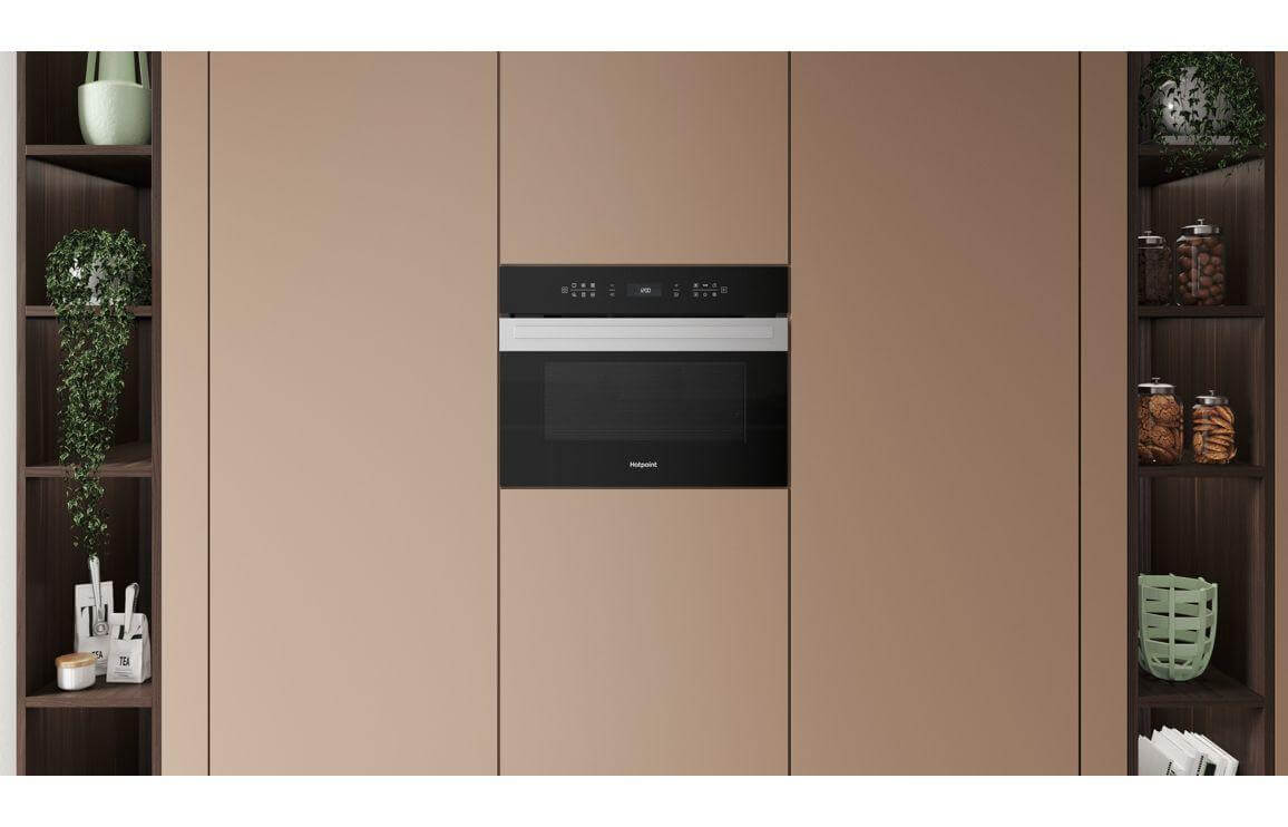 Hotpoint HCW7O7HTSXUK B/I 950W Combination Microwave - St/Steel