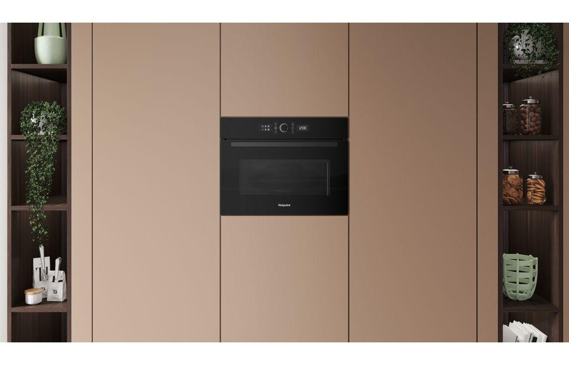 Hotpoint HMW47DHMBUK B/I 900W Microwave & Grill - Black