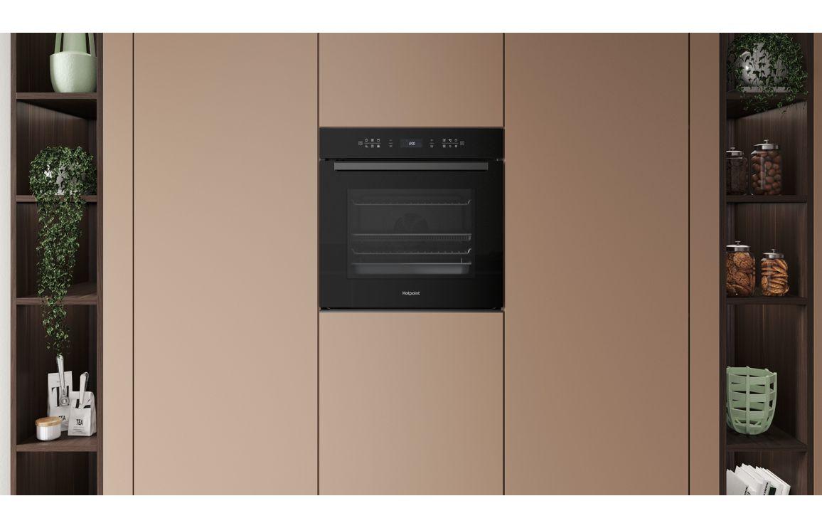 Hotpoint Class 6 HOI68CT0SBUK Single Electric Oven - Black
