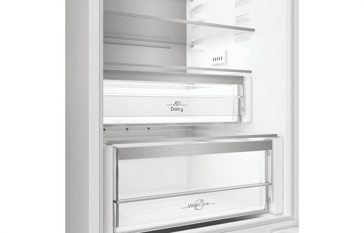 Hotpoint HPK2 5322 B4UK B/I Dual No Frost 70/30 Fridge Freezer