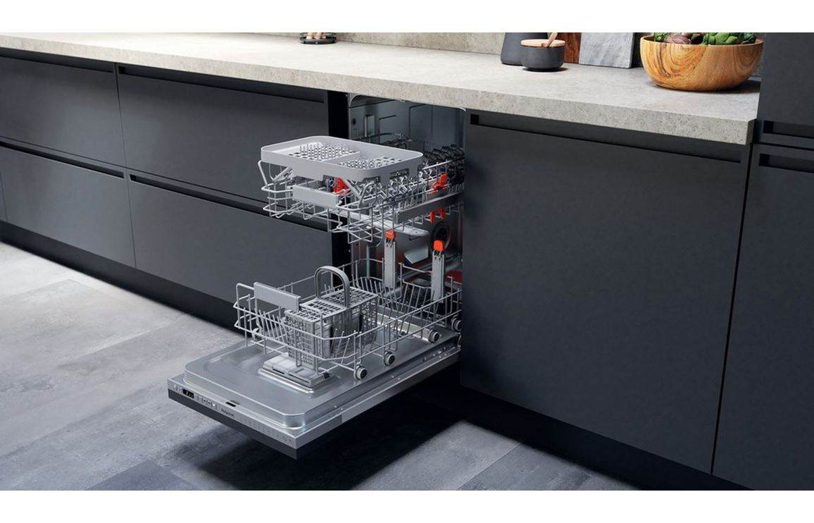 Hotpoint HSIO 3T223 WCE UK N F/I 10 Place Slimline Dishwasher