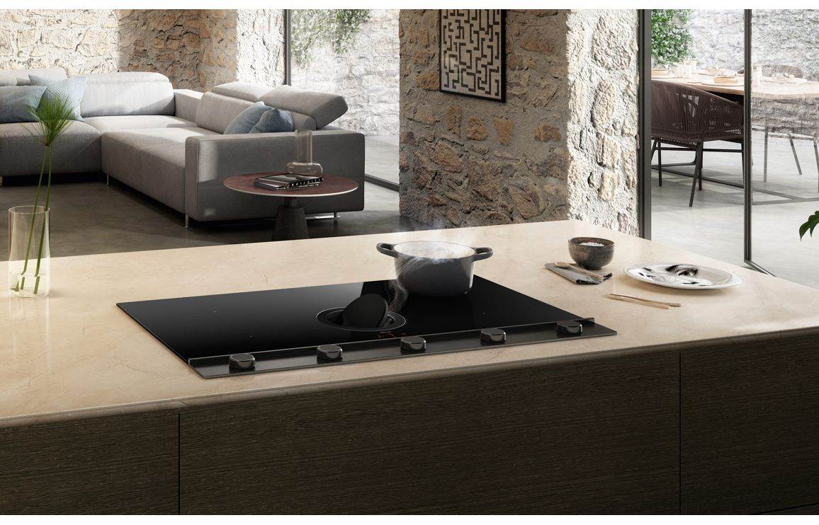 Elica NikolaTesla Unplugged 90cm Venting Induction Hob (Ducting) - Black