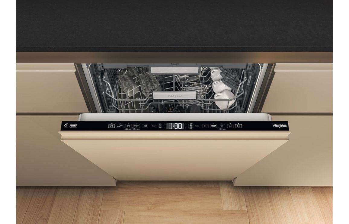Whirlpool W7I HT40 TS UK F/I 15 Place Dishwasher