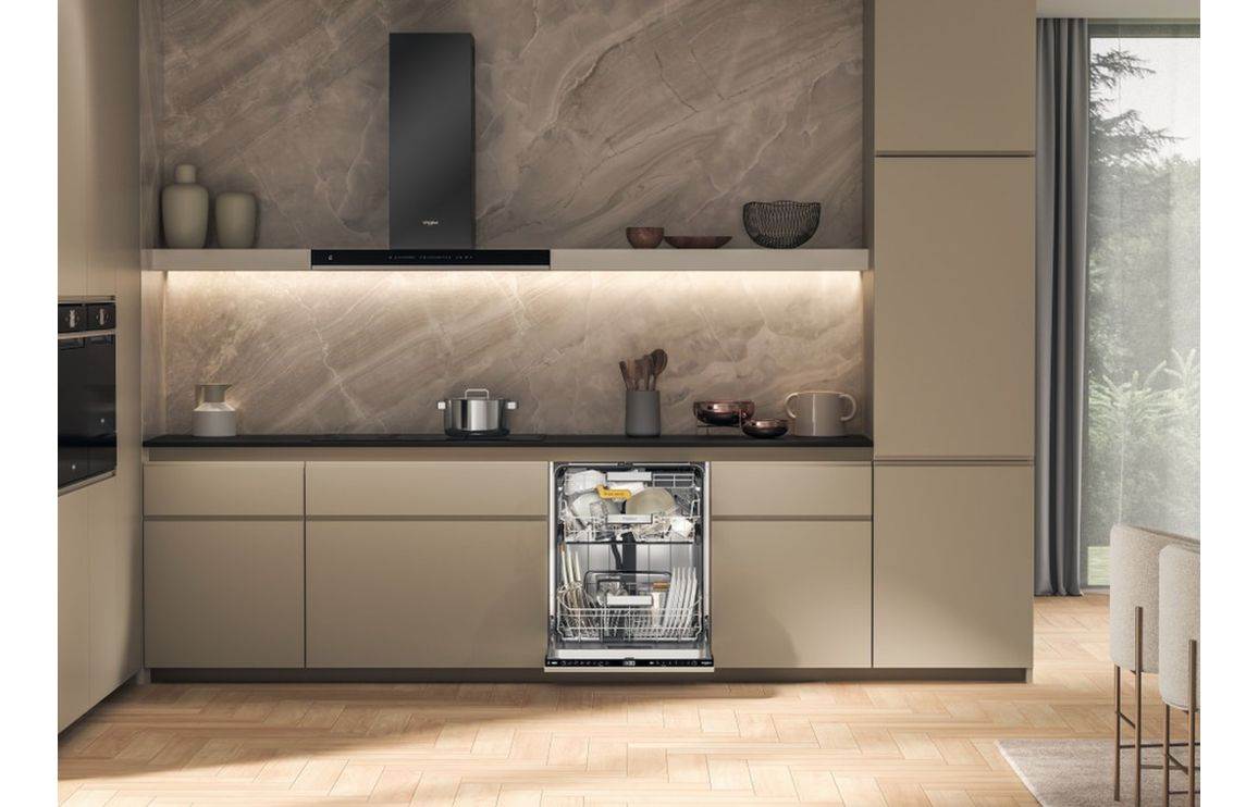 Whirlpool W8I HF58 TU UK F/I 14 Place Dishwasher