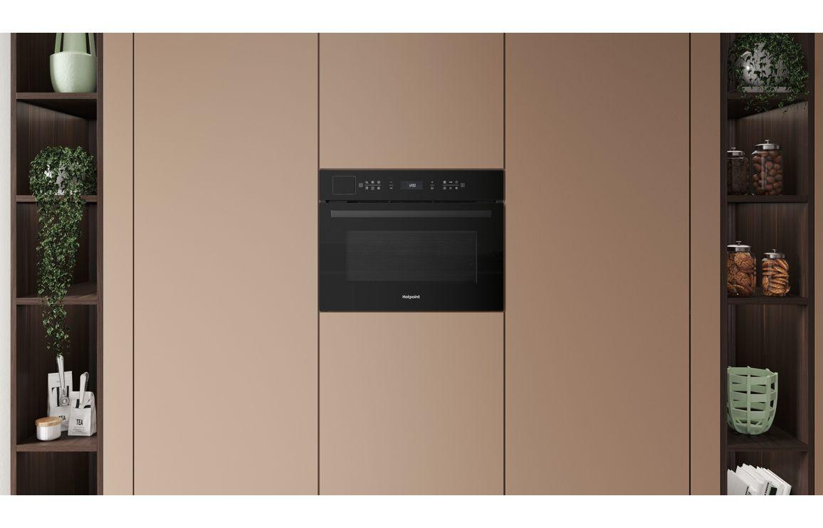 Hotpoint HCT7A9PHTSBUK B/I 950W Combination Microwave - Black