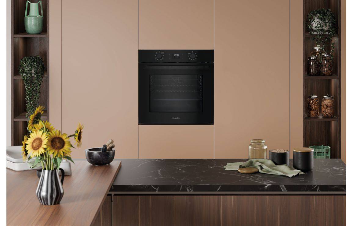 Hotpoint Class 2 HO 475P B UK Single Pyrolytic Oven - Black