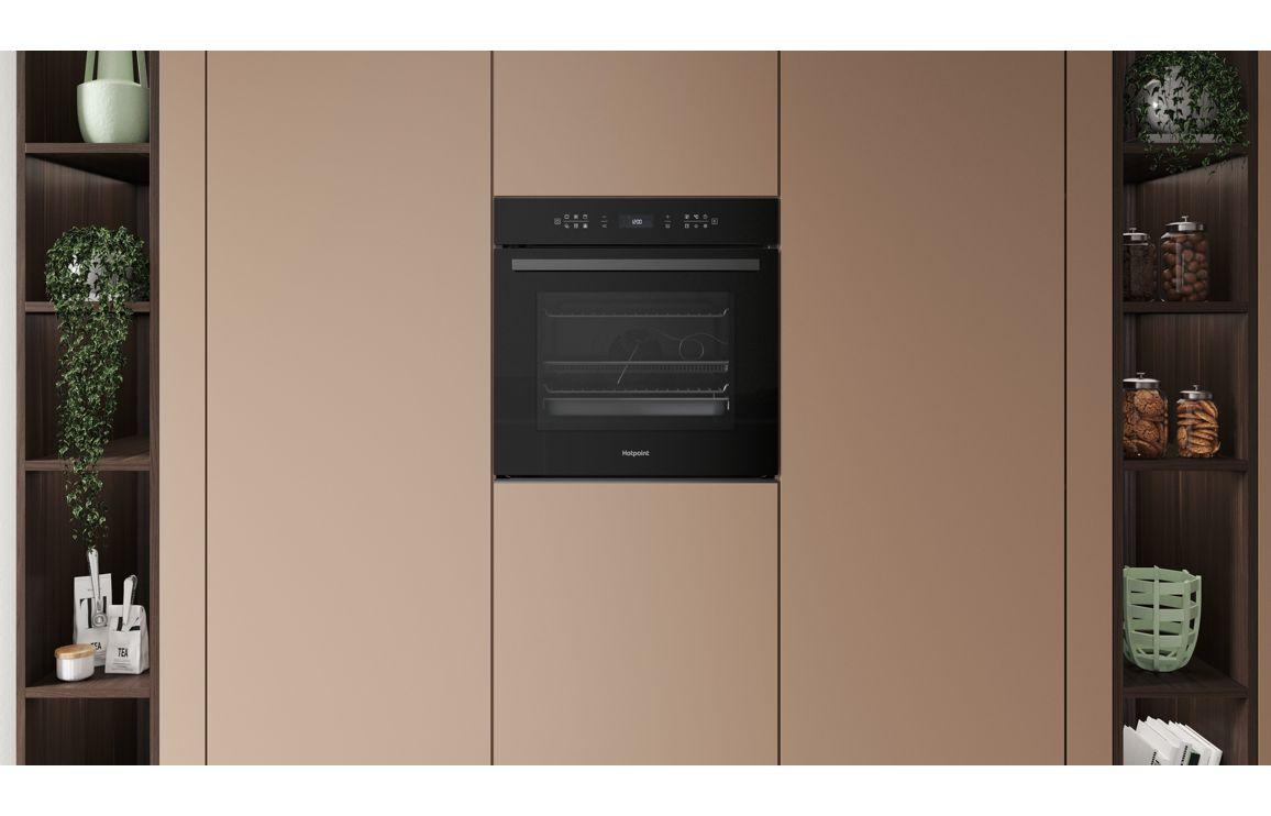 Hotpoint Class 7 HOI78PPT1SBUK Single Pyrolytic Oven - Black