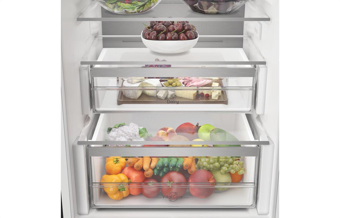 Hotpoint HPK2 5322 B4UK B/I Dual No Frost 70/30 Fridge Freezer