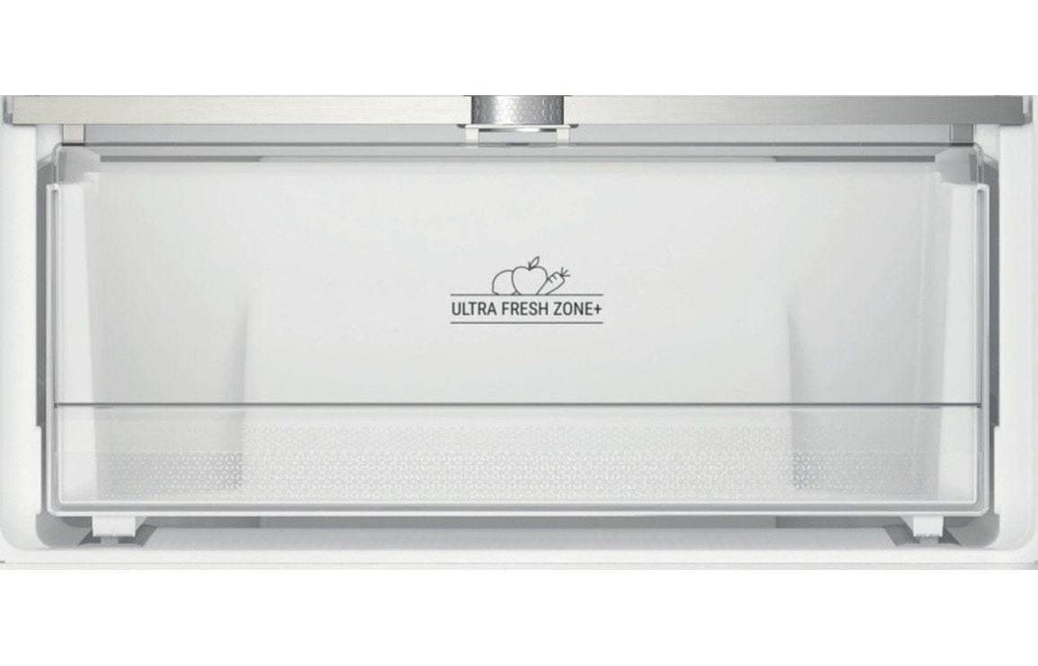 Hotpoint HTC18 T322 UK B/I Frost Free 70/30 Fridge Freezer