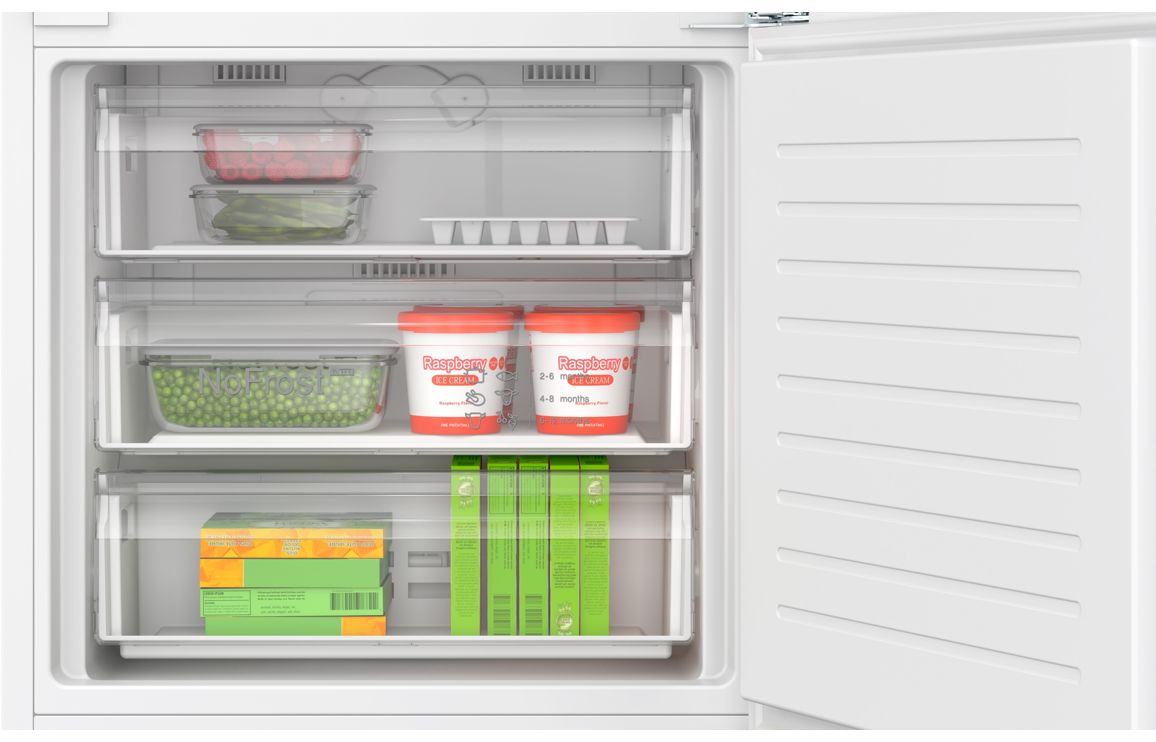 Bosch Series 4 KBN96VFE0G B/I Frost Free XXL 60/40 Fridge Freezer