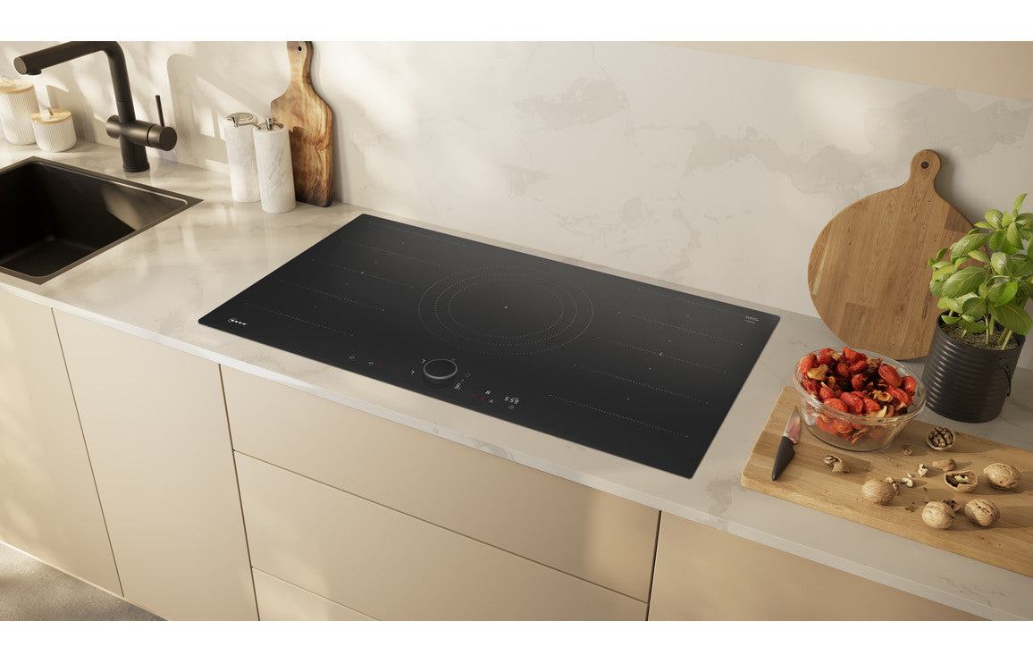 Neff N90 T69FUV4L0 90cm Induction Hob - Black