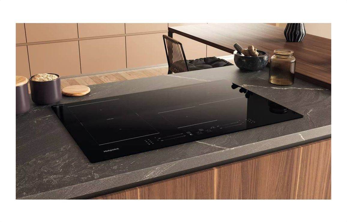 Hotpoint TS 6477C CPNE 77cm Induction Hob - Black