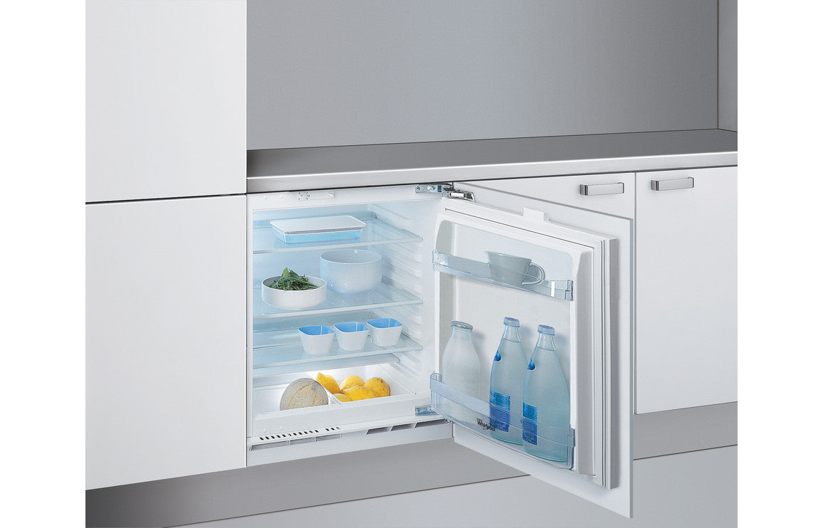 Whirlpool ARG 146 LA1 B/I Under Counter Larder Fridge