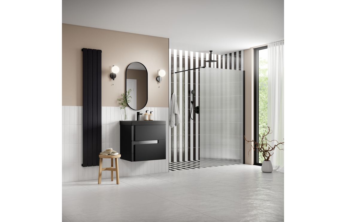 Iconix 800mm Fluted Wetroom Panel & Support Bar - Black