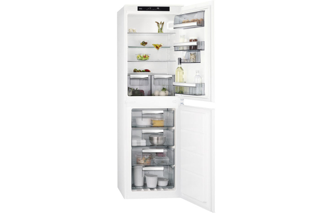 AEG SCE818F6NS B/I Frost Free 50/50 Fridge Freezer